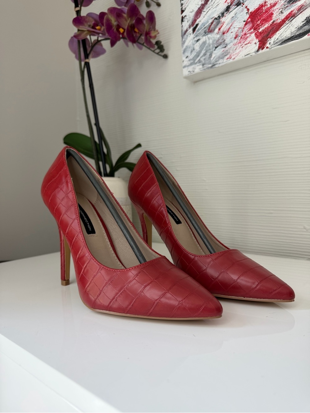 👠French Connection Red Croc-Embossed Pointed Toe Pumps Stiletto Heels - NWB